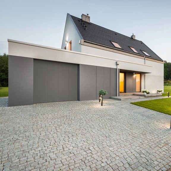 porte de garage qui coulisse SOPROFEN